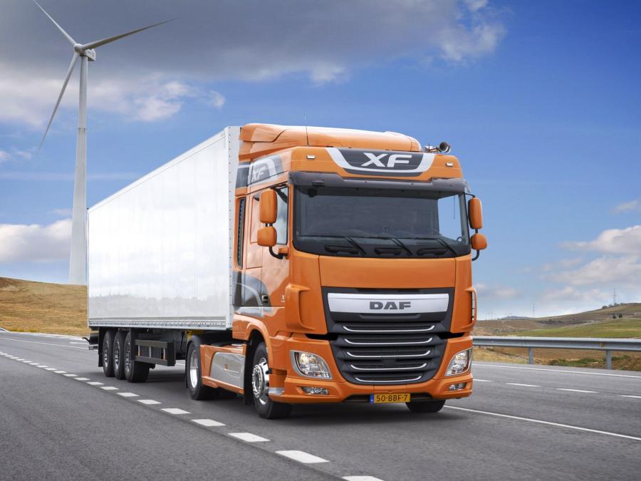  DAF XF 460 4x2 FT Space Cab 2013 года  (фото 1 из 2)